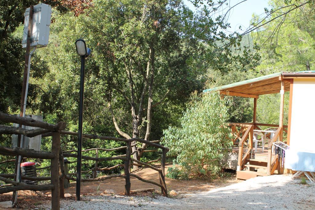 Elbadoc Camping Village Cavo Eksteriør bilde