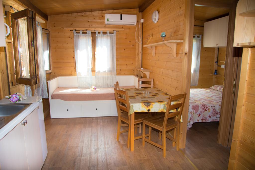 Elbadoc Camping Village Cavo Eksteriør bilde